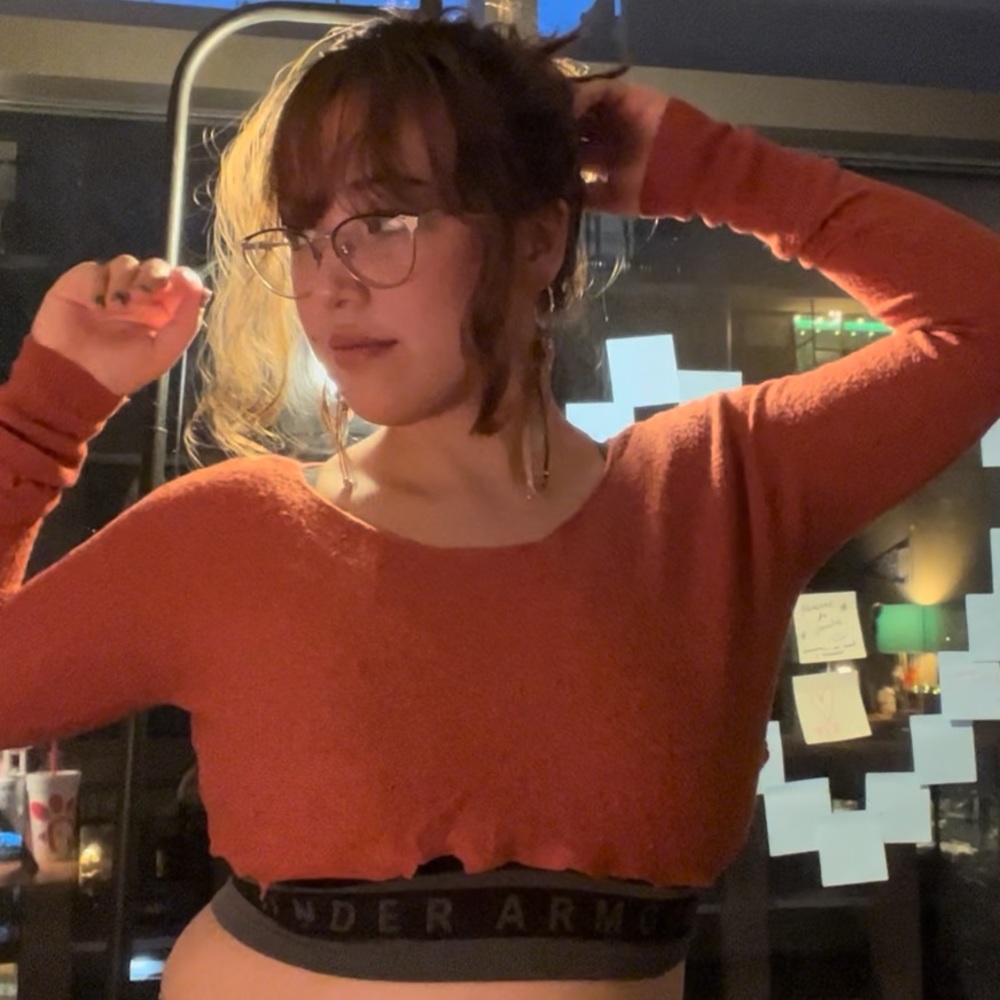 Cropped Autmn Sweater - Picture 3 of 3